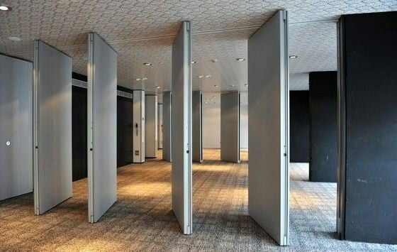 Partisi Ruangan Semi Permanen