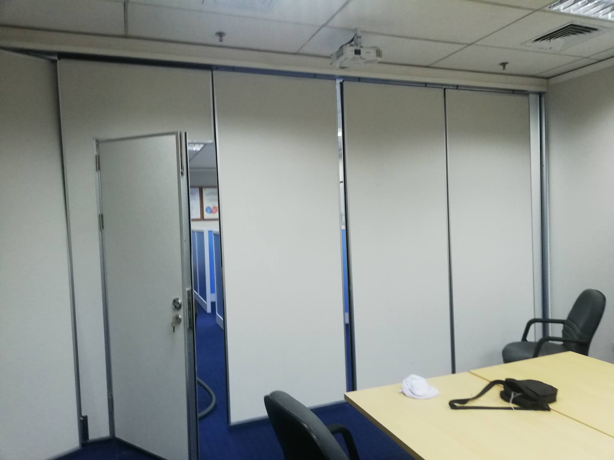 Pintu Partisi Geser: Solusi Terbaik untuk Ruang Terbatas