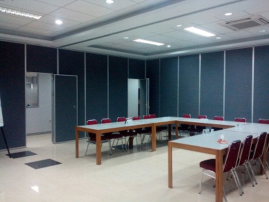 Partisi Yang Cocok Untuk Ruang Meeting Kantor