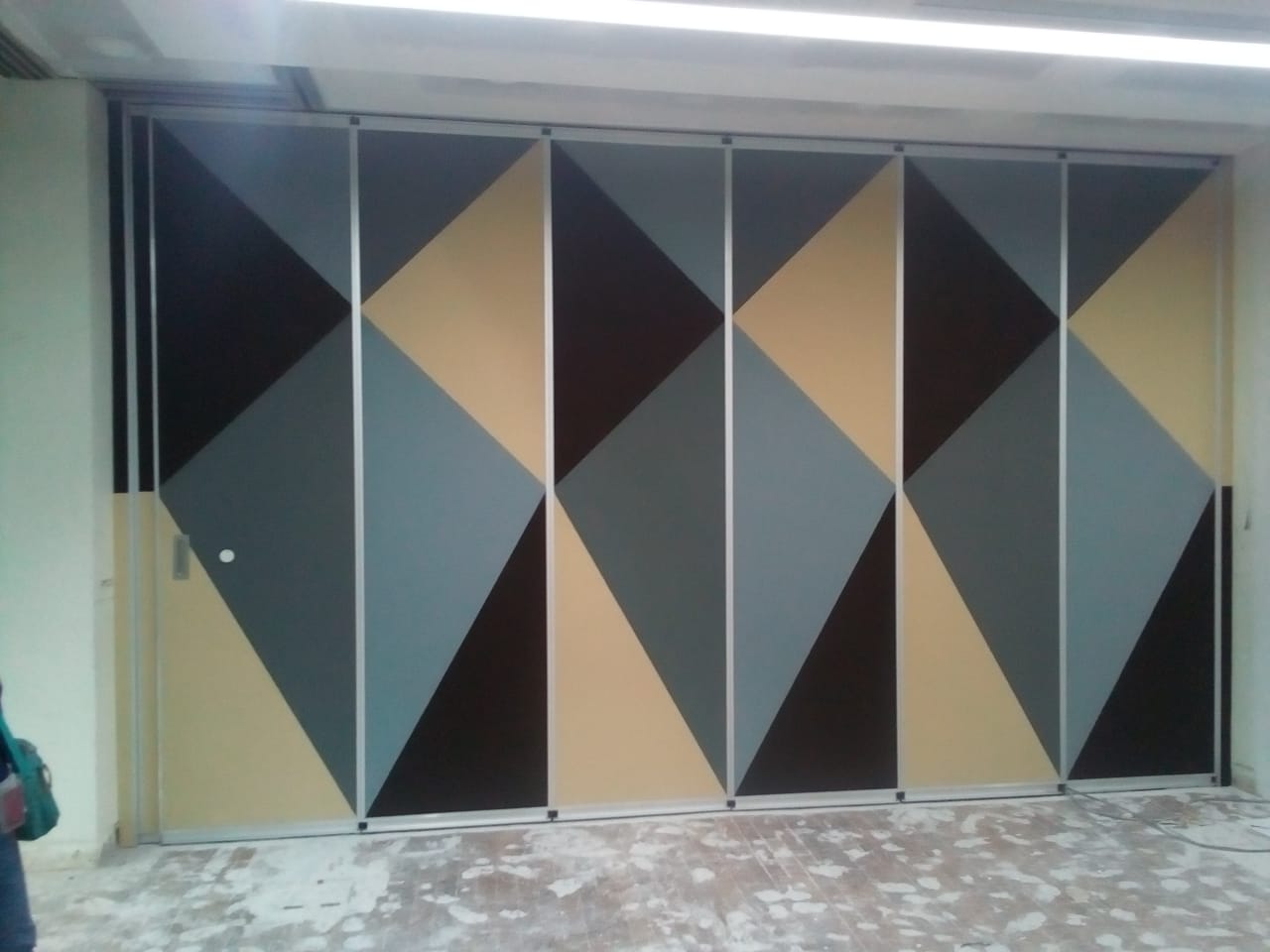 Jasa Pembuatan Partisi Lipat | Partisi Geser | Partisi Movable | Partisi Ruangan Surabaya
