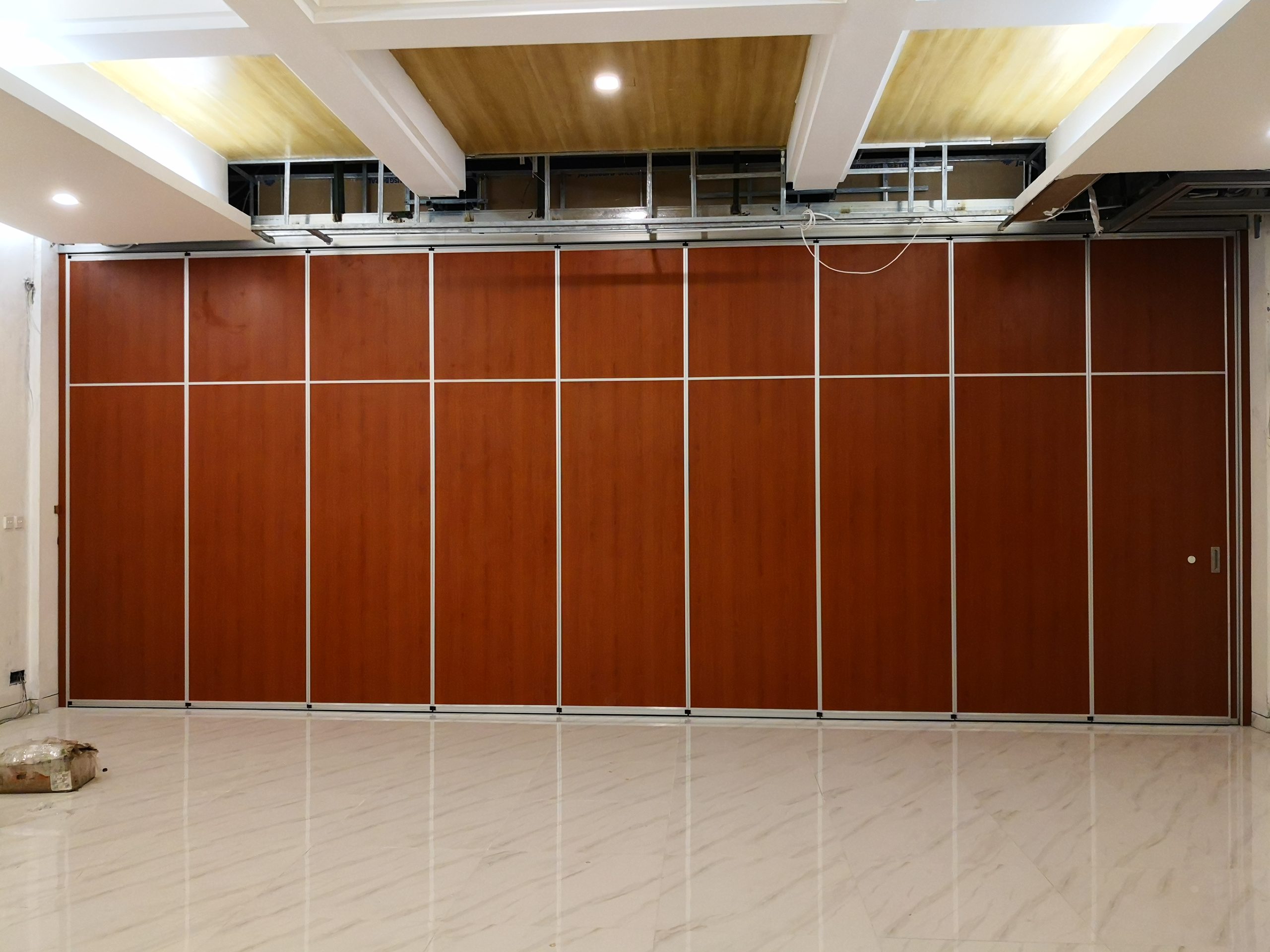Partisi Geser Kalimantan | Partisi Sliding Wall | Penyekat Ruangan