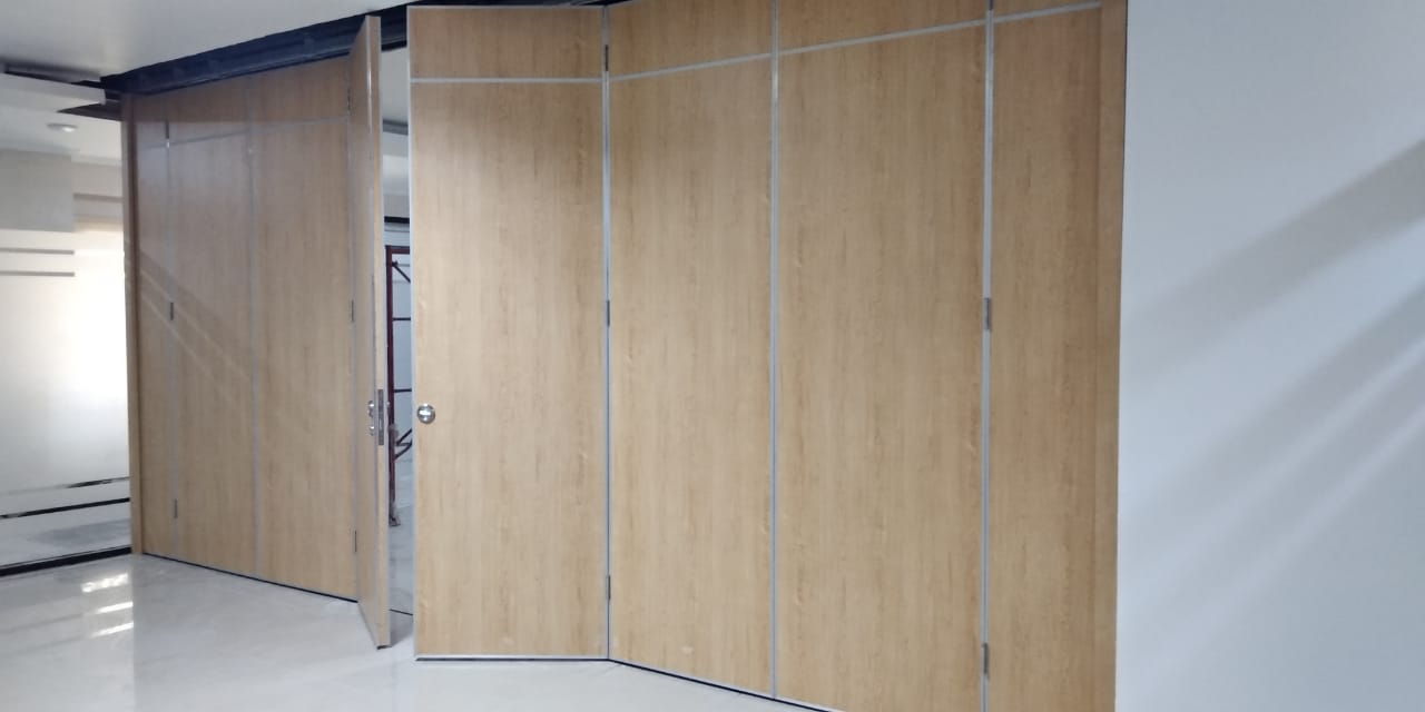 pintu partisi lipat, partisi ruangan lipat, pireki asia,