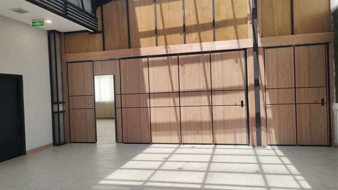 Pireki Produsen Sekat Ruangan Kantor Terpercaya